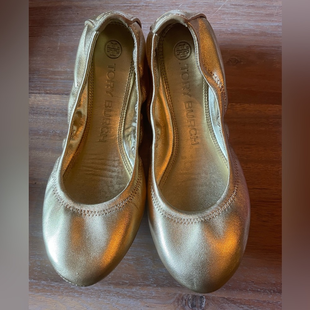 Gold Tory Burch Ballet flats size 6